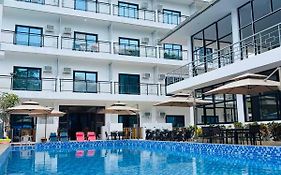 Ocean Star Hotel Reviews 3*